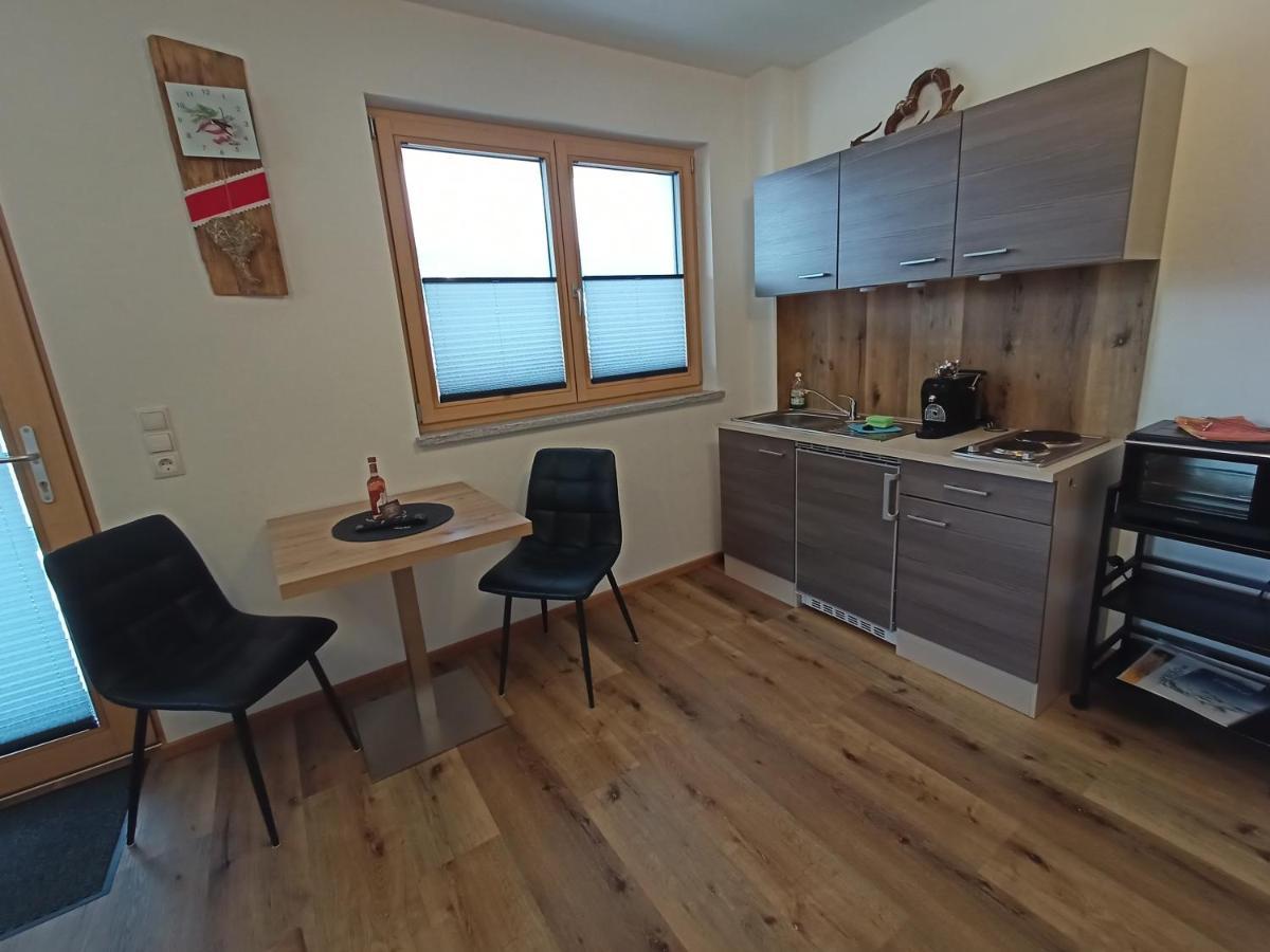 Leo Apartment *